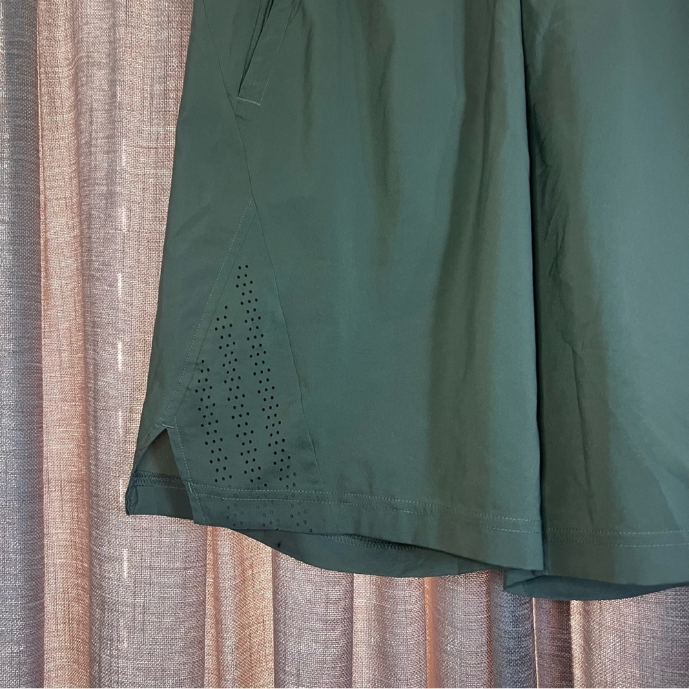 Mens ADIDAS Legacy Green Athletic Training Shorts Size Small - Picture 4 of 14